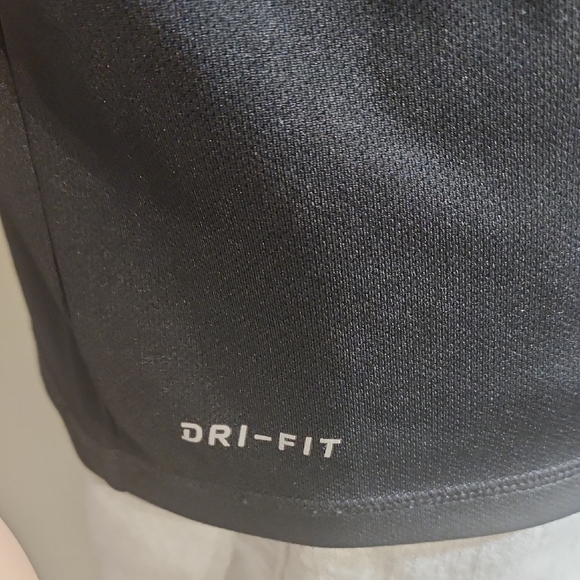 Nike Black Classic Short Sleeve Tee - Picture 3 of 6